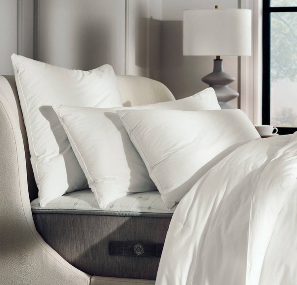 Down Alternative Pillow: Medium / King